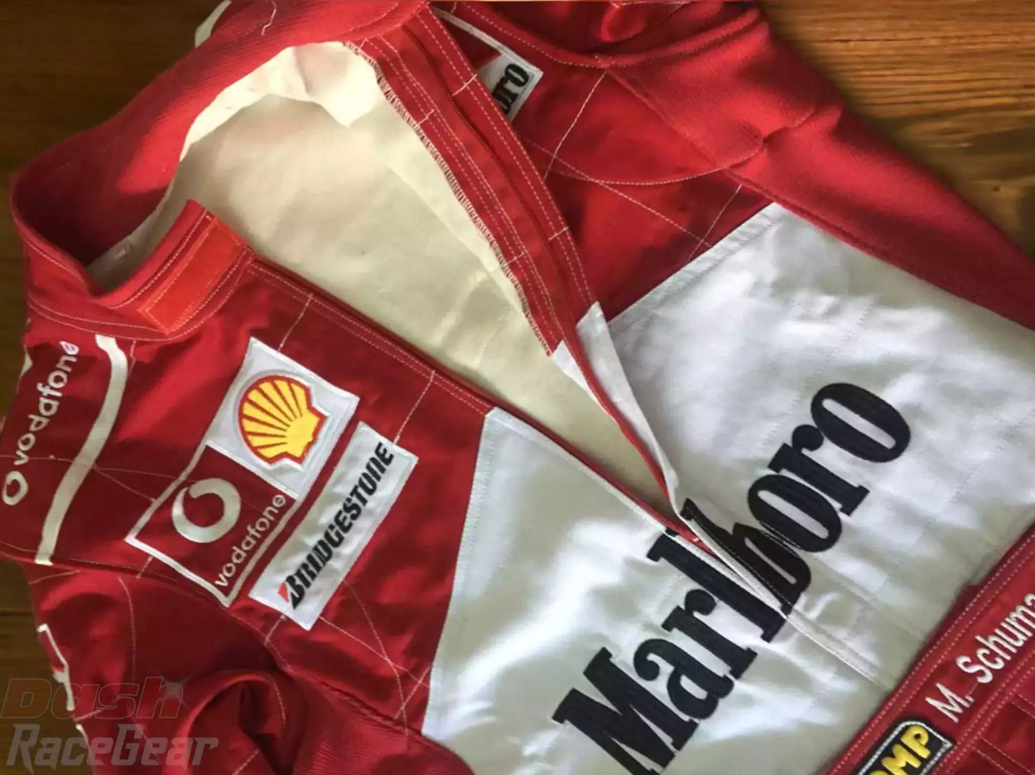 Traje de carreras bordado Michael Schumacher Ferrari F1 2004